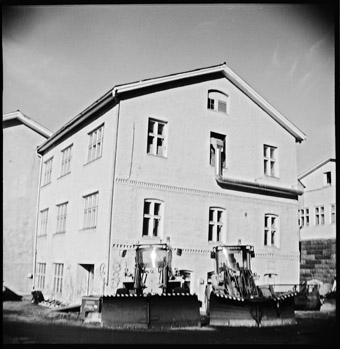 Birth house of MM in Jyväslylä, Finland. Photographed by Alma Ratas, 1972
